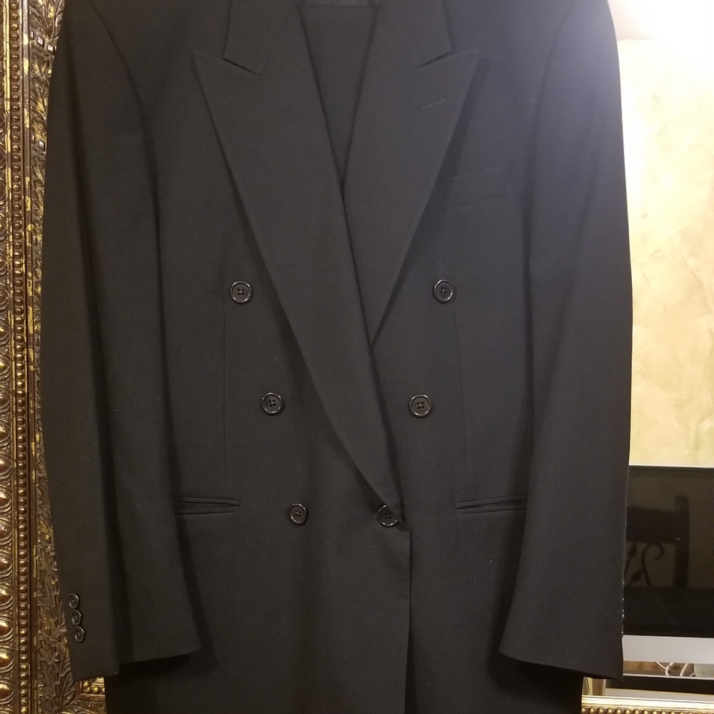 Men's double breasted suit